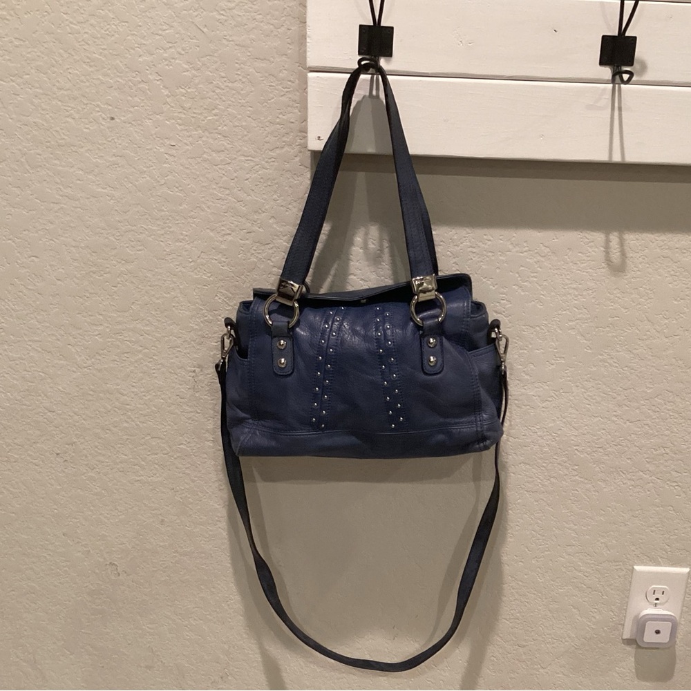 B Makowsky Leather Blue Bag